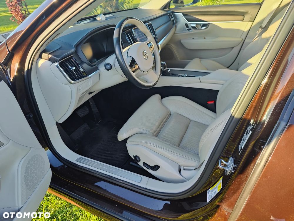 Volvo V90 Cross Country T6 AWD Geartronic Pro - 17