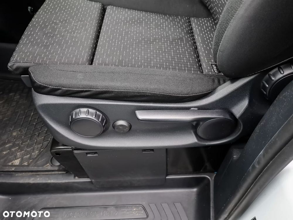 Mercedes-Benz Vito - 13