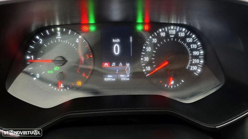 Renault clio van 1.5 blue dci air nav - 16