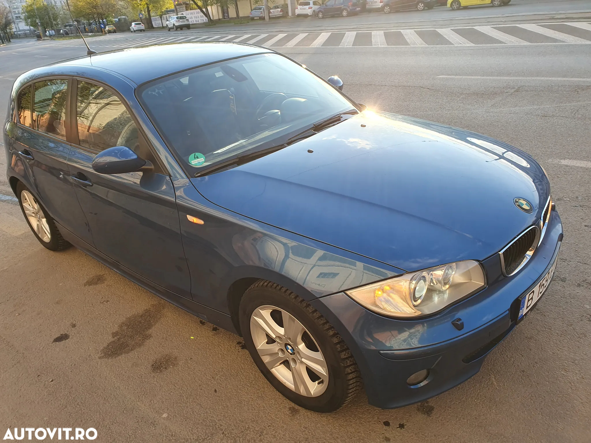 BMW Seria 1 120d DPF Aut. - 2