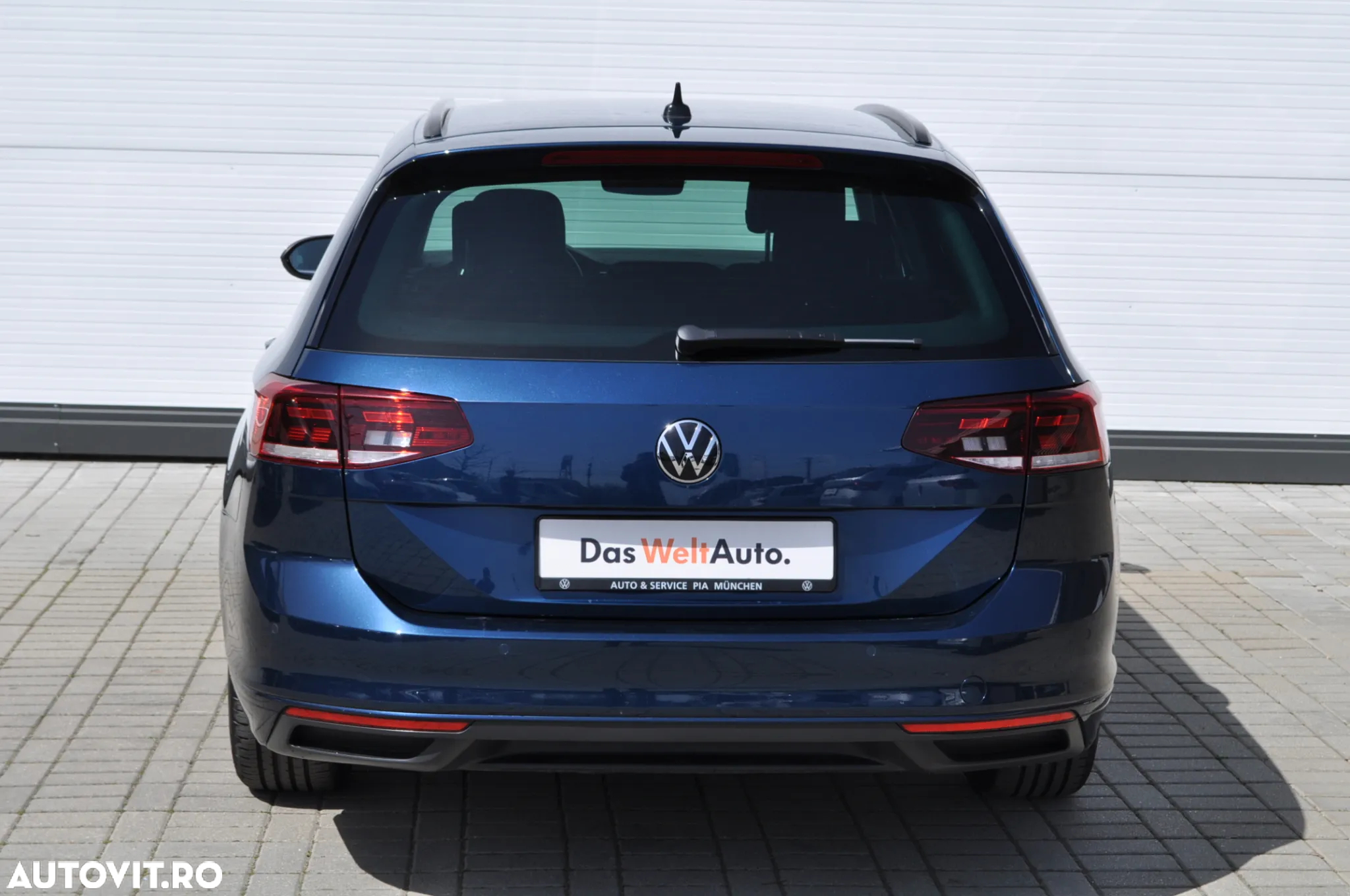 Volkswagen Passat Variant 2.0 TDI SCR DSG 4Motion Business - 12