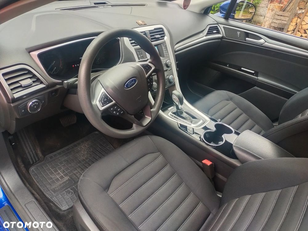 Ford Fusion - 9