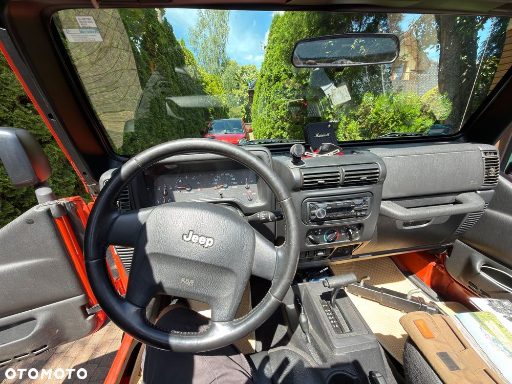 Jeep Wrangler - 5