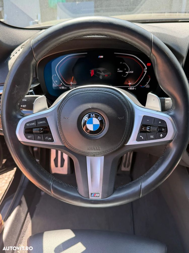BMW Seria 5 520d xDrive AT MHEV - 25