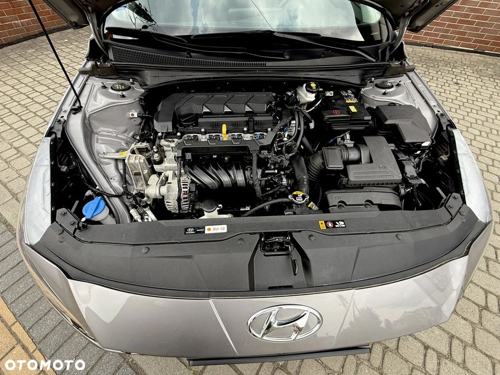 Hyundai Elantra 1.6 Smart CVT - 23
