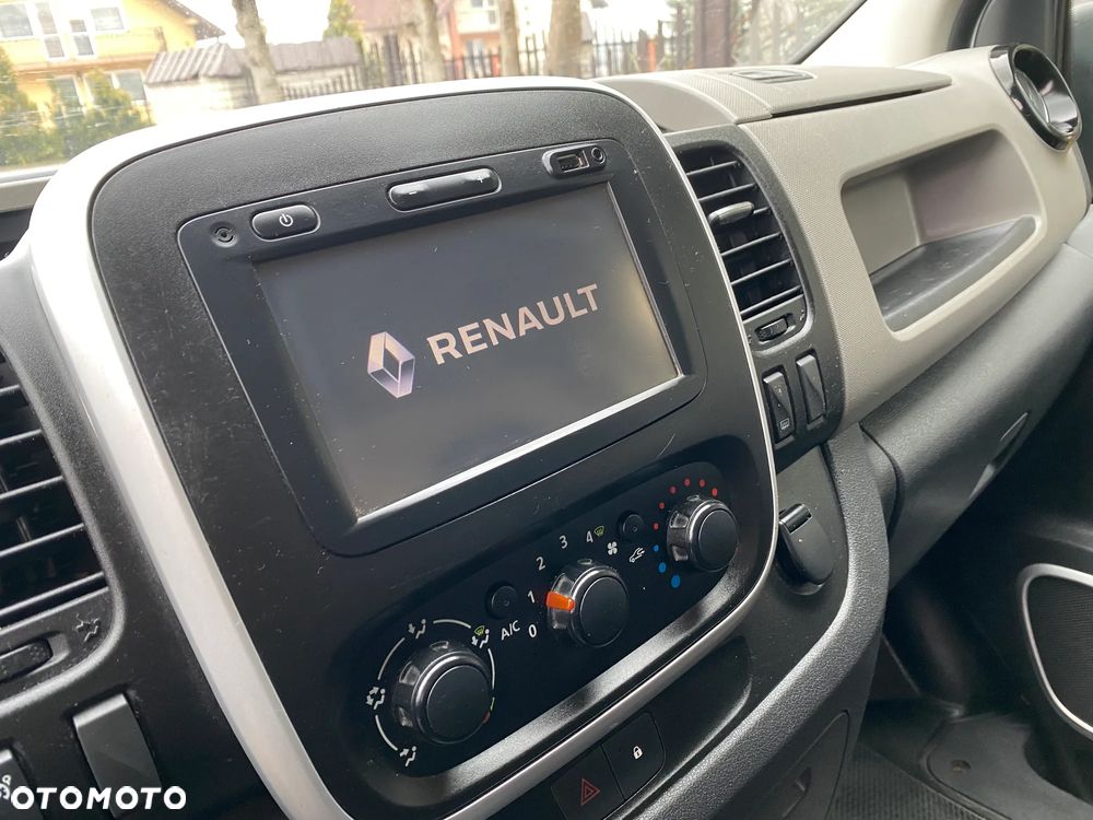 Renault TRAFIC - 9