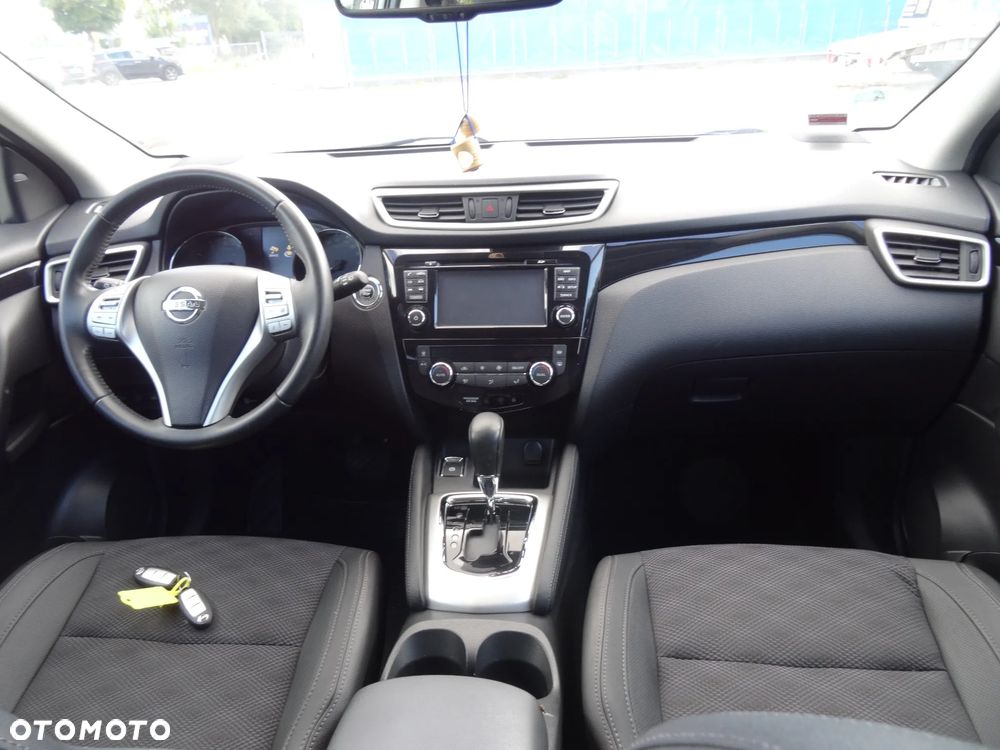 Nissan Qashqai 1.2 DIG-T N-Connecta Xtronic EU6 - 12