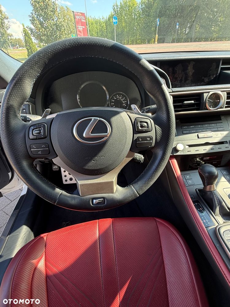 Lexus RC F Prestige - 27