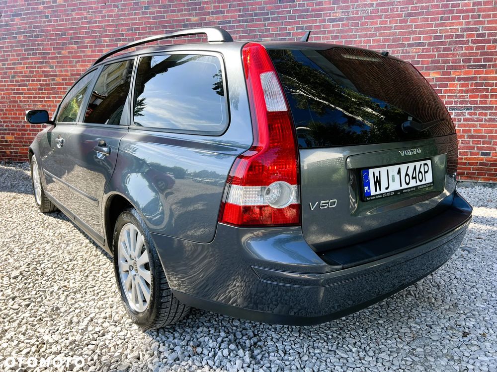 Volvo V50 2.4 - 5