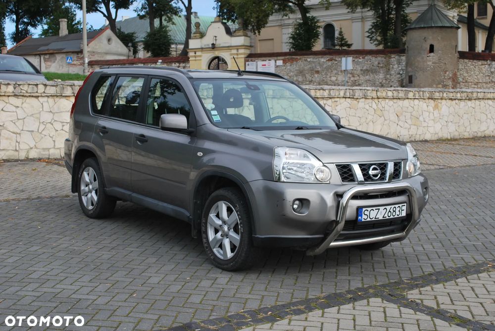 Nissan X-Trail 2.0 dCi 4x4 DPF LE - 32
