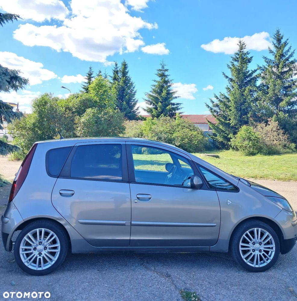 Mitsubishi Colt - 6