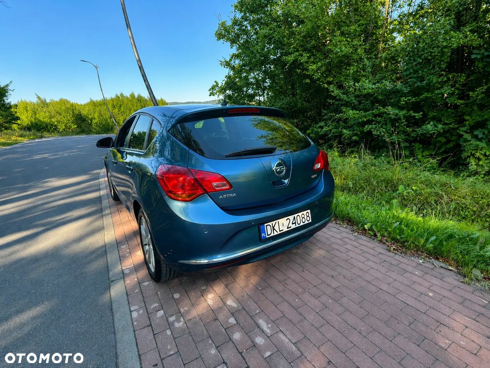 Opel Astra 1.7 CDTI Cosmo - 5
