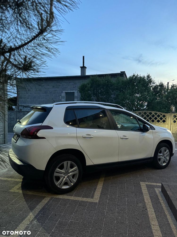 Peugeot 2008 PureTech 82 Allure - 3