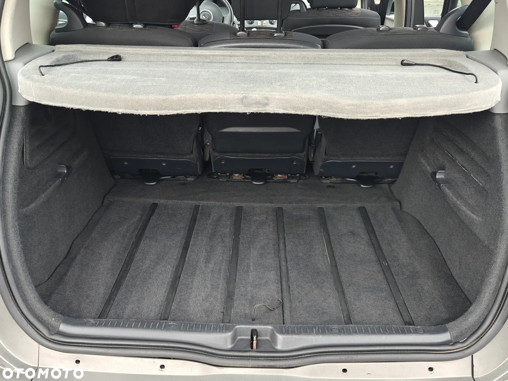 Renault Scenic 1.6 16V Confort Expression - 15