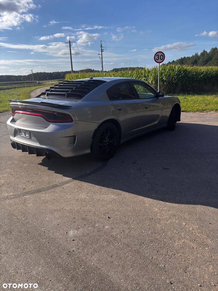 Dodge Charger - 8