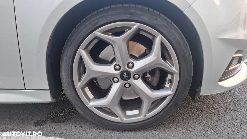 Ford Focus - 16