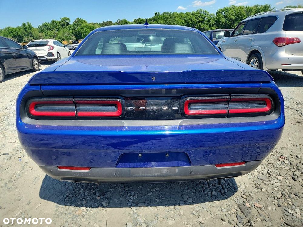 Dodge Challenger 5.7 R/T - 6