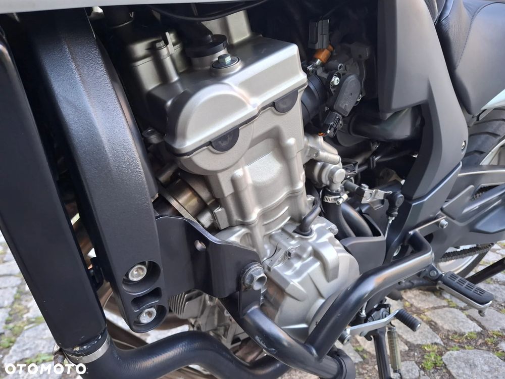 Honda CBF - 9