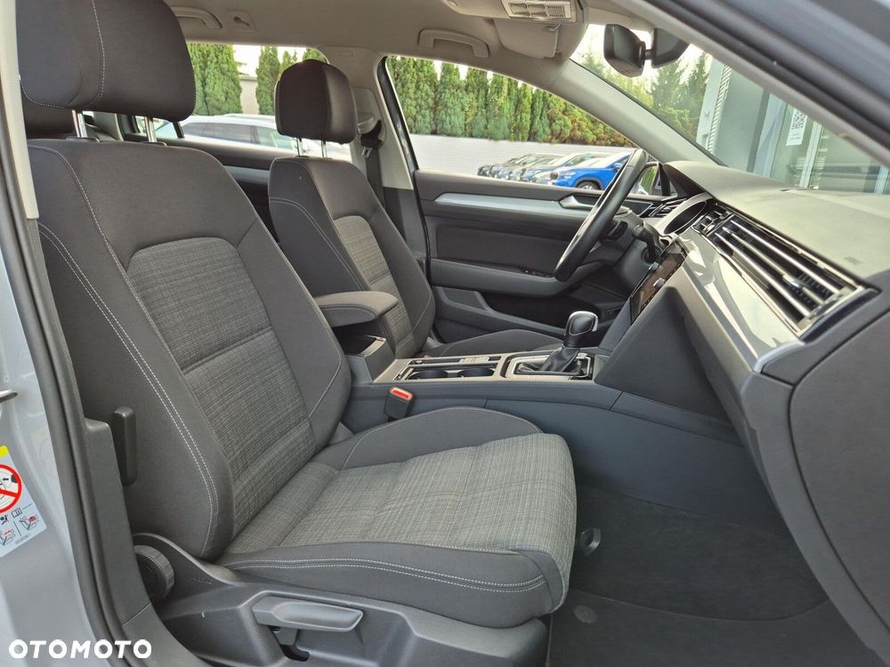 Volkswagen Passat 2.0 TDI EVO Business DSG - 13