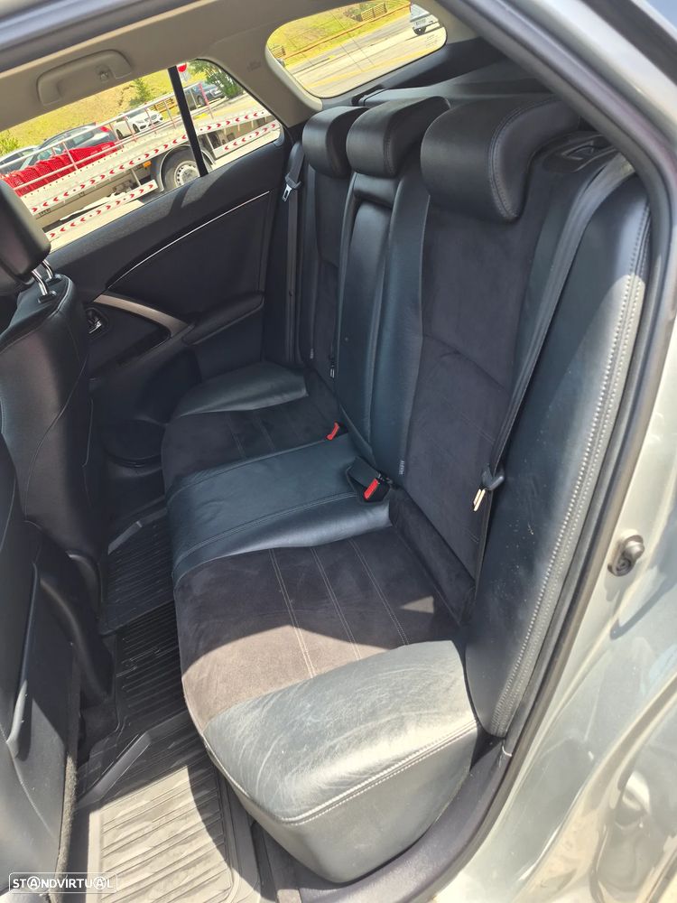Toyota Avensis SW 2.0 D-4D Luxury+Navi - 14