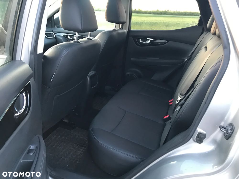 Nissan Qashqai 1.6 DCi 4x4 N-Connecta EU6 - 12