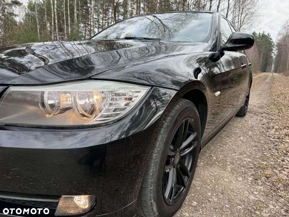 BMW Seria 3 318i - 13