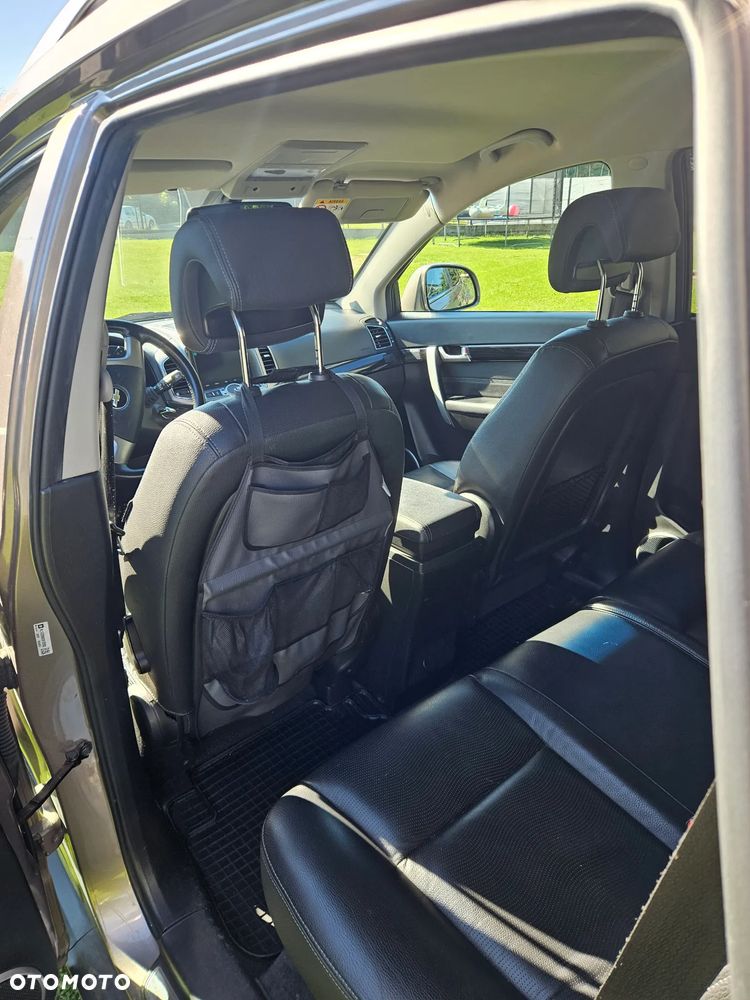 Chevrolet Captiva - 12