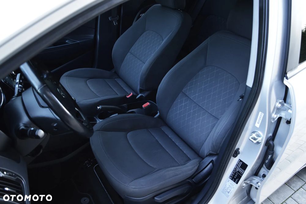 Kia Rio 1.2 Business Line - 20