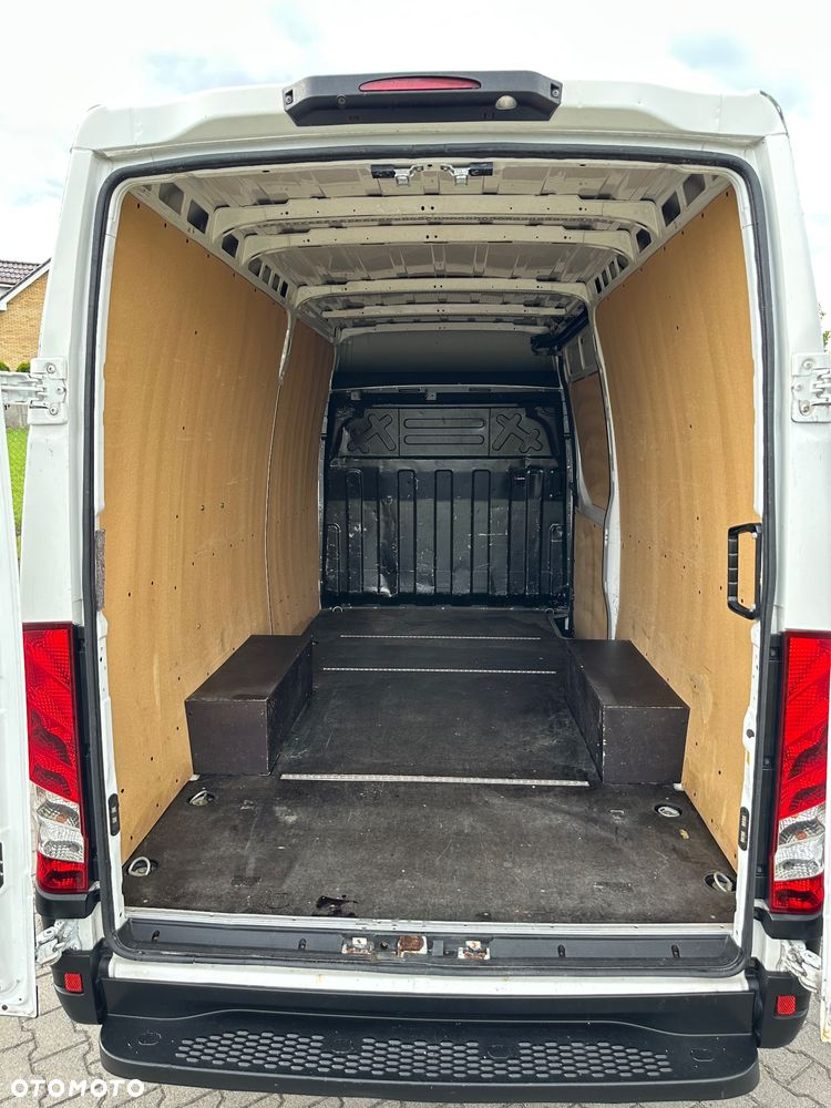 Iveco DAILY - 8