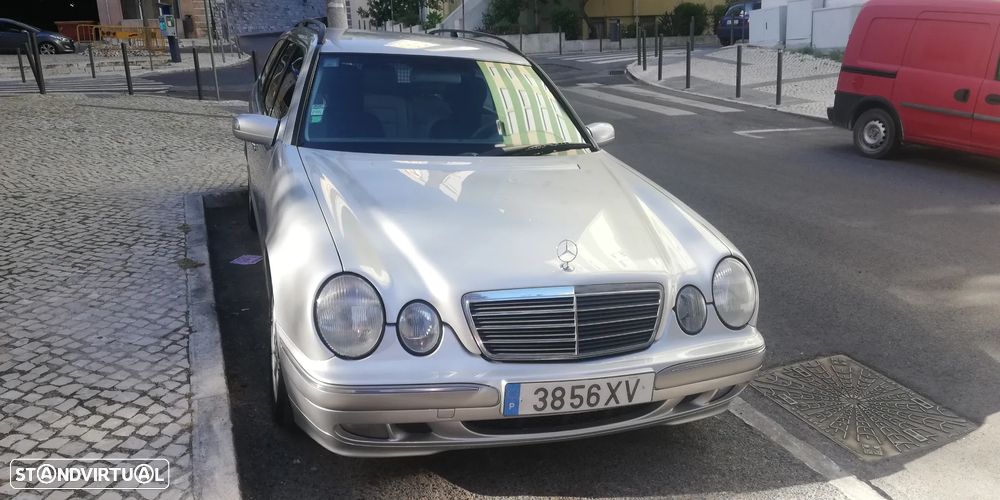 Mercedes-Benz E 220 CDI Avantgarde - 4