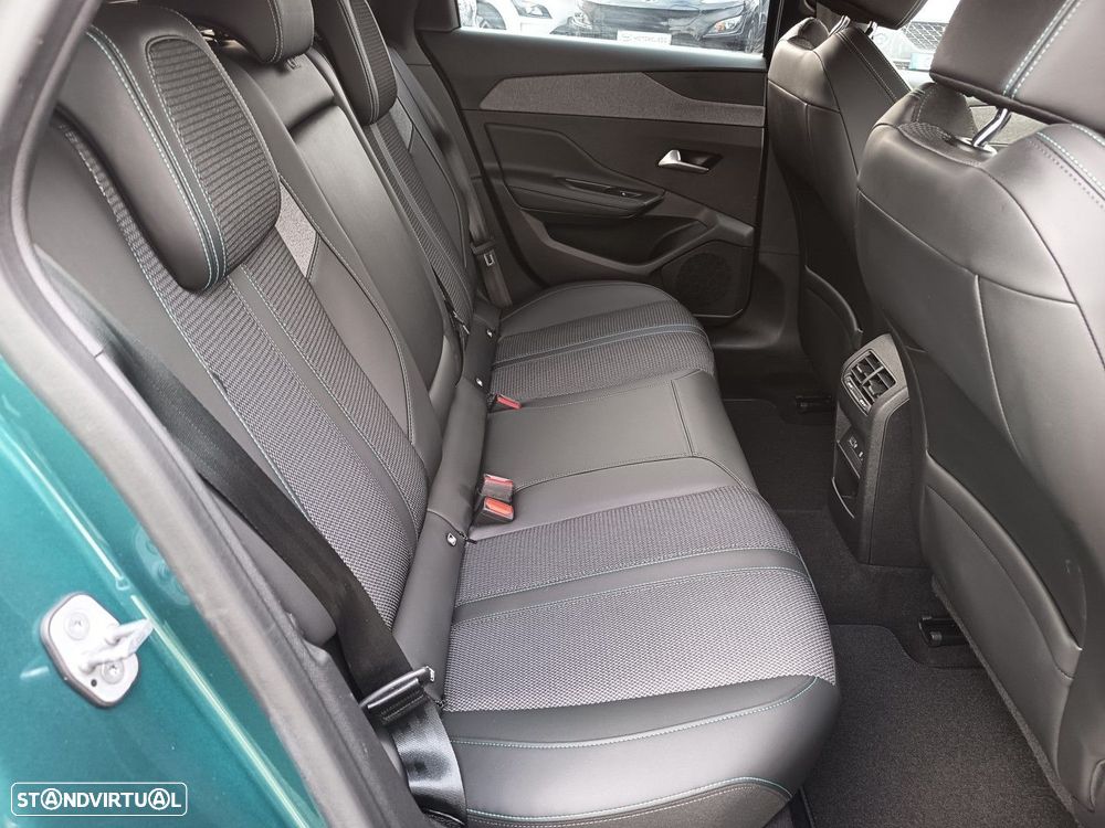 Peugeot 308 SW 1.6 Hybrid Allure e-EAT8 - 15