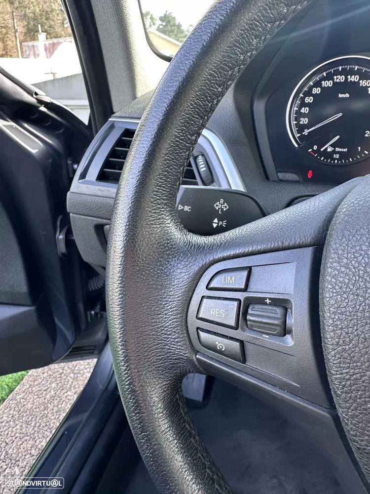 BMW 116 d Line Sport - 38