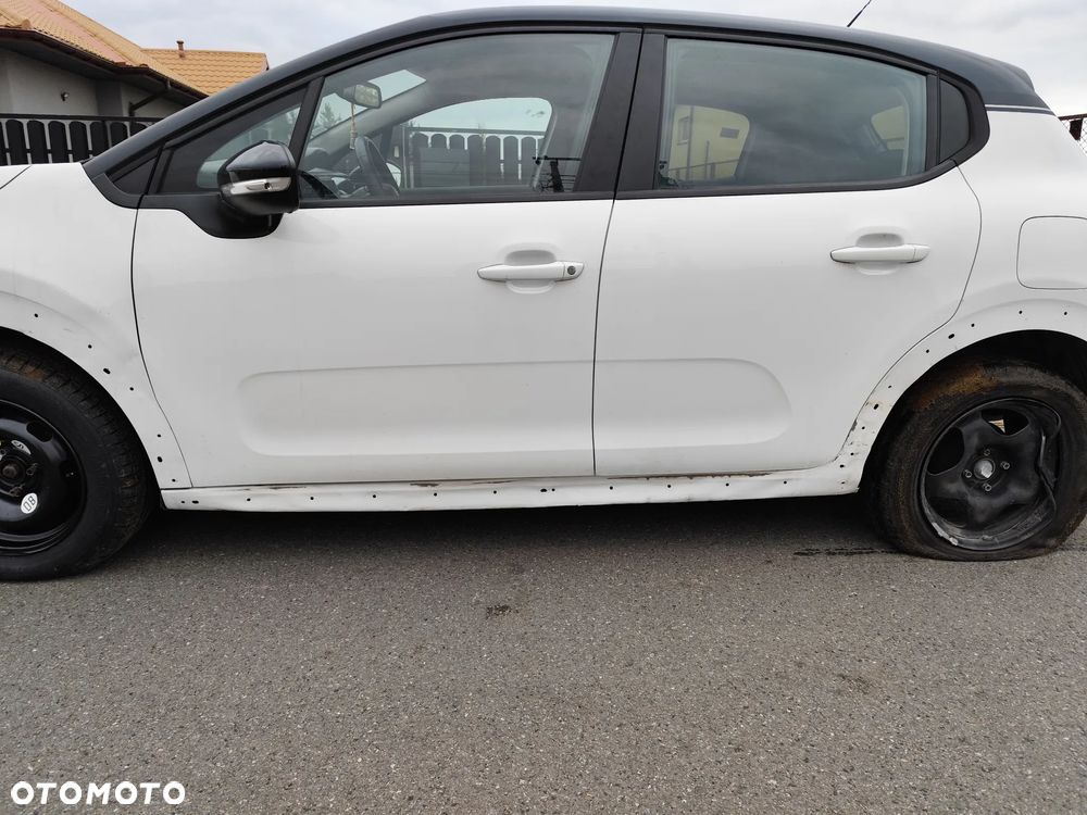 Citroën C3 1.2 PureTech GPF Shine - 13