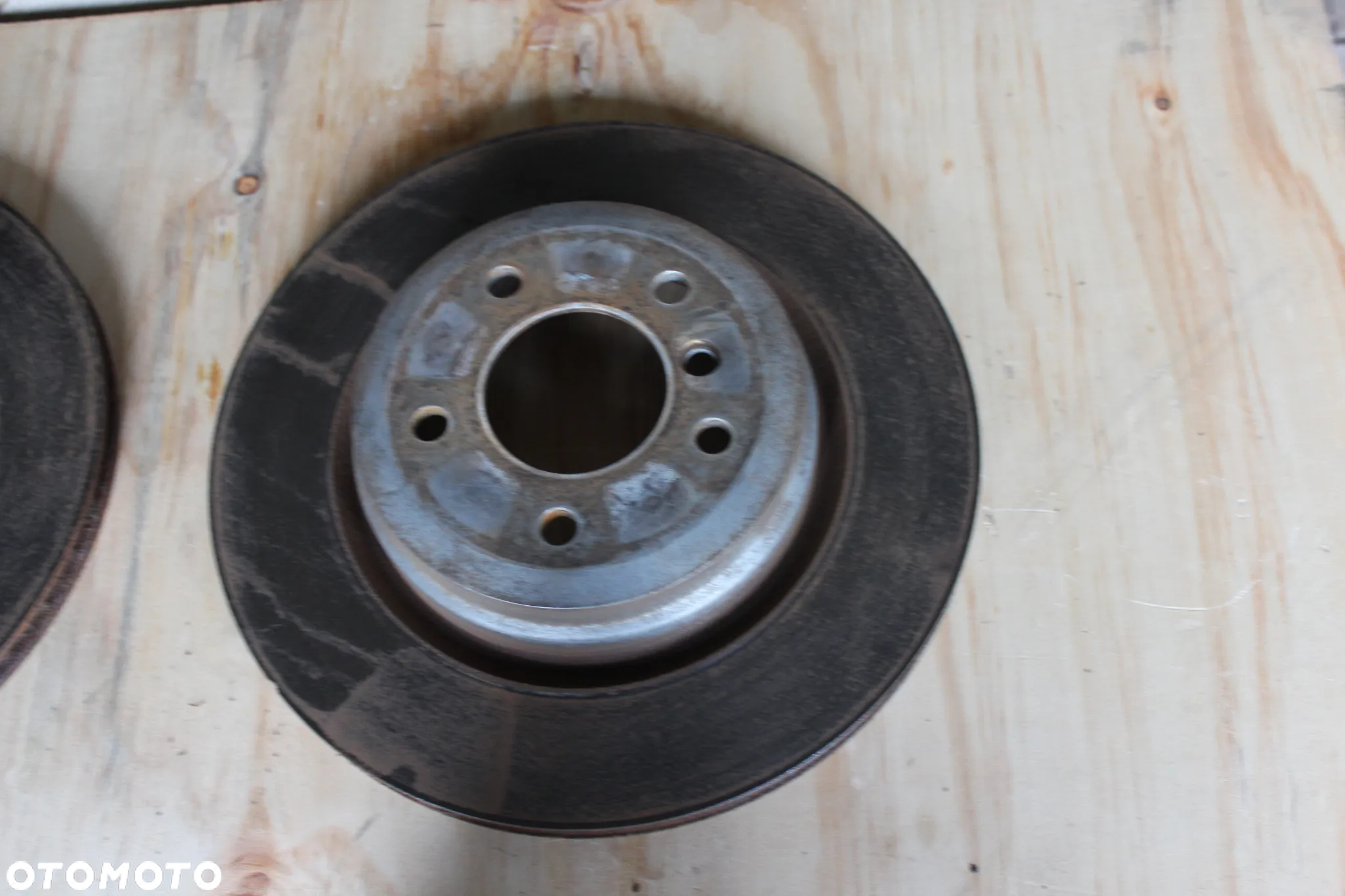 ZACISKI TARCZE HAMULCE TYLNE BMW E90 E91 336 MM  2009 - 2