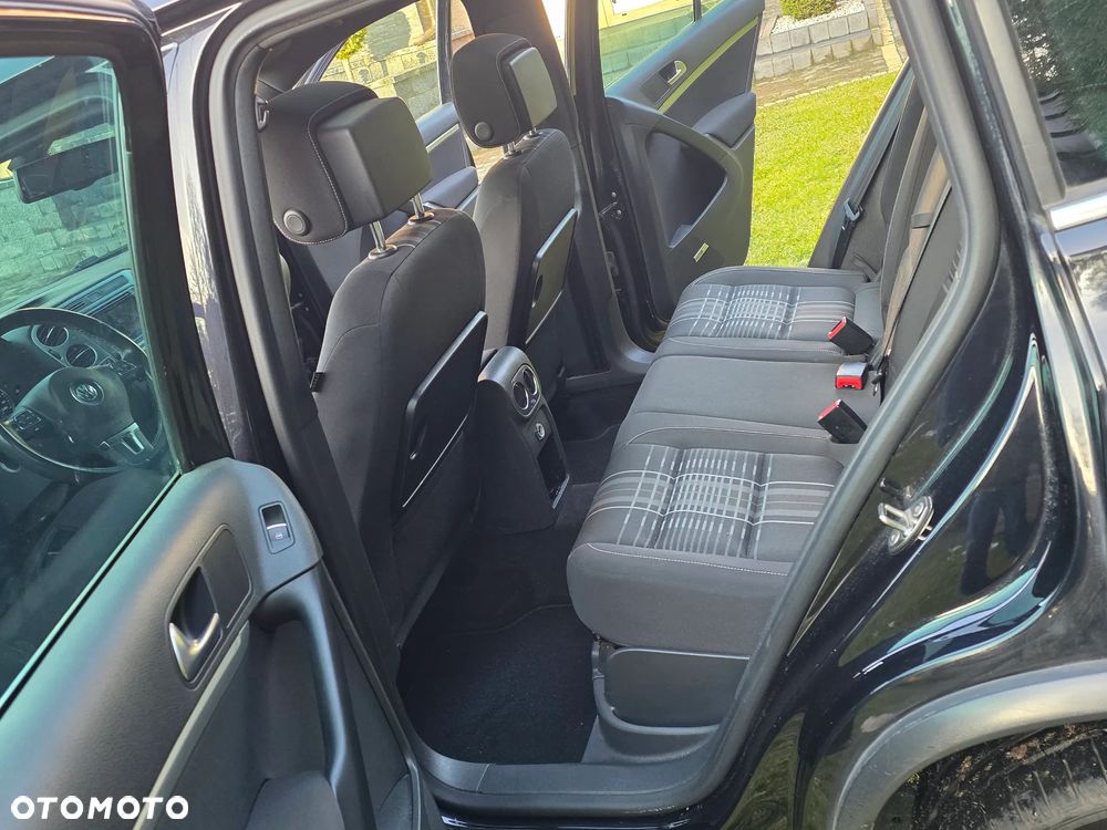 Volkswagen Tiguan 2.0 TDI DPF BlueMotion Technology Lounge Sport & Style - 17