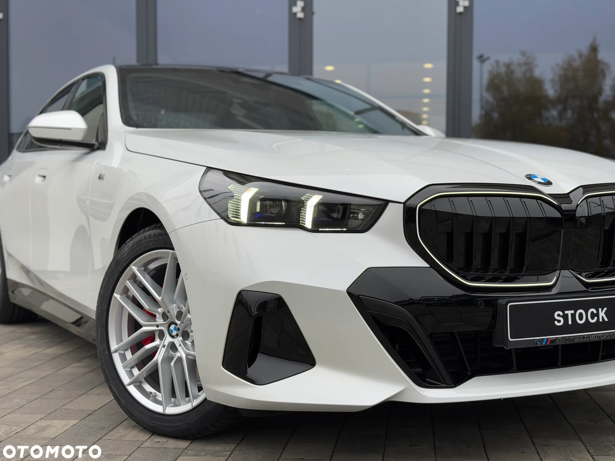BMW Seria 5 520d xDrive - 11