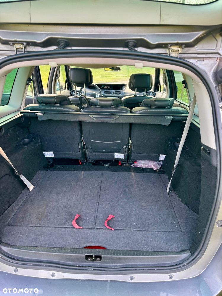 Renault Grand Scenic Gr 2.0 dCi Bose - 23