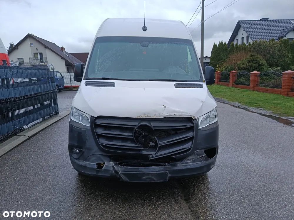 Mercedes-Benz Sprinter - 3