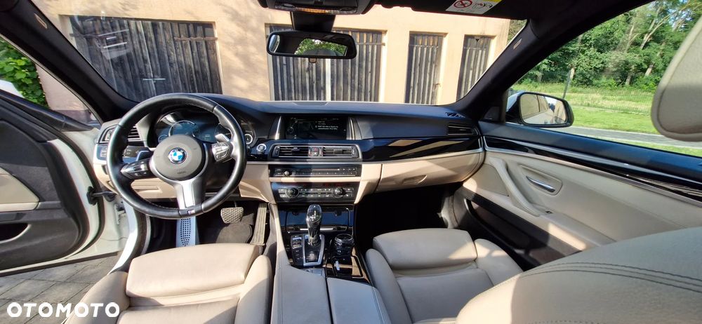 BMW Seria 5 535d xDrive - 23