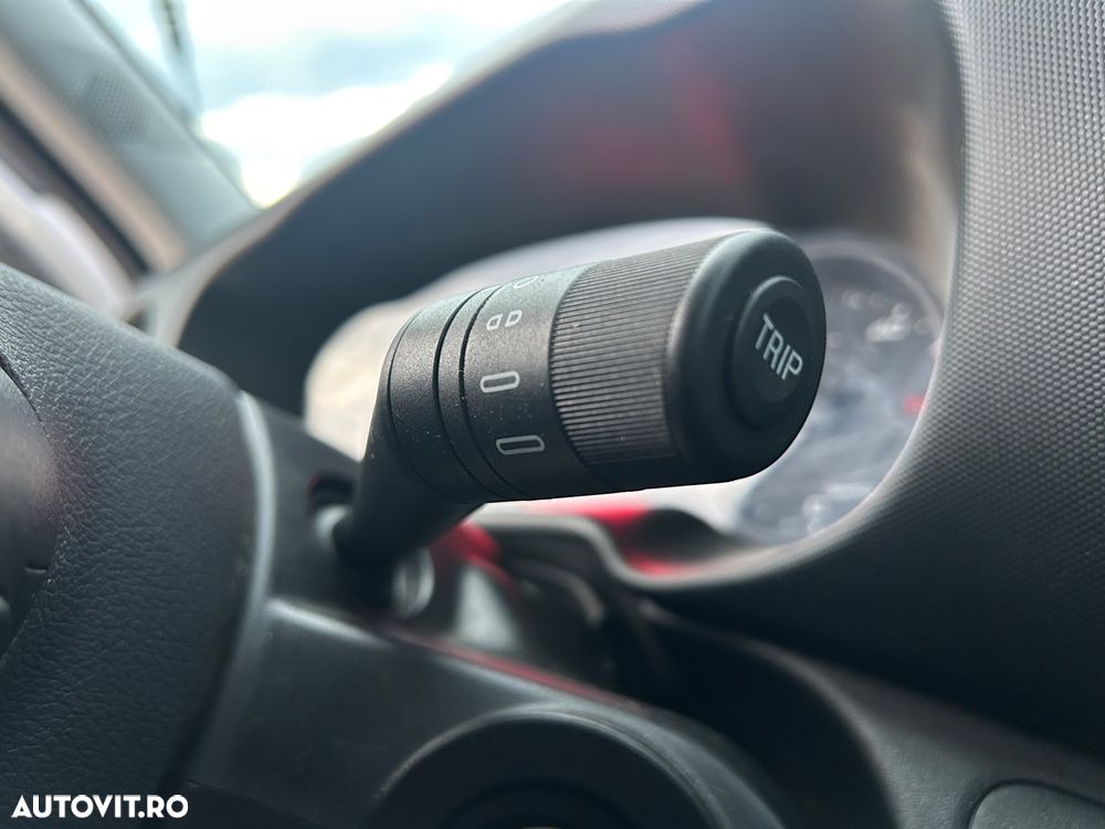 Iveco LIFT DE CONTAINER CU CARLIG 3.0 D - 32