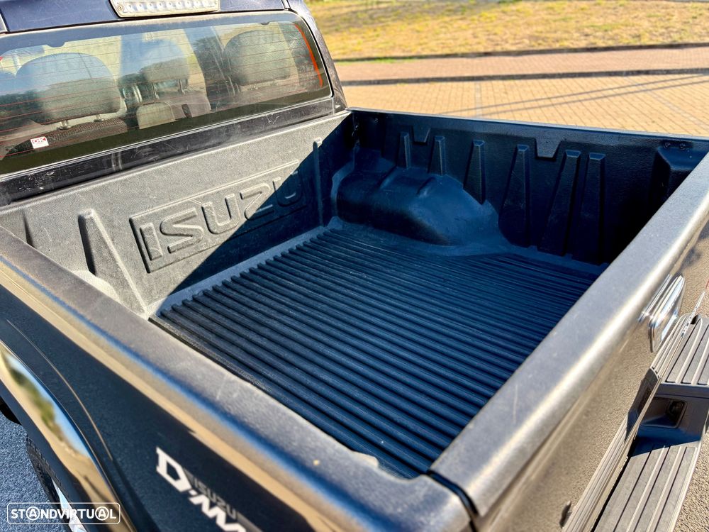 Isuzu D-Max 2.5 DTi CD 2WD L - 6