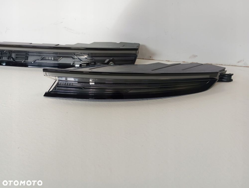 Lampa TYLNA PORSCHE TAYCAN 9J0-945082-K 9J0-945095-A 9J0-945096-K - 2
