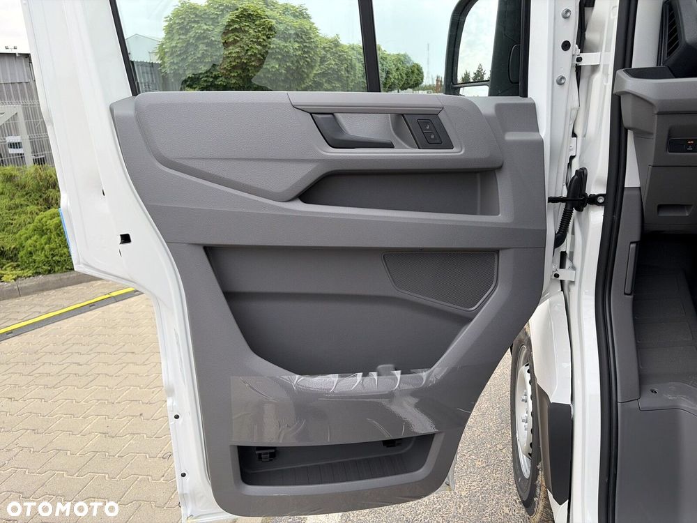 Volkswagen Crafter L5 z wysokim dachem silnik 2,0 TDI 177 KM skrzynia manualna - 27