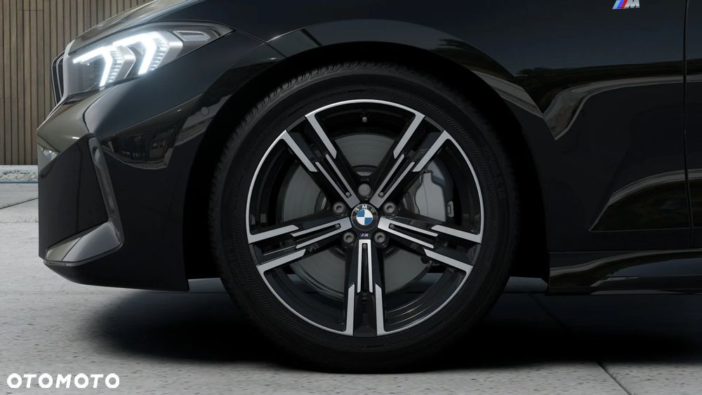 BMW Seria 3 318i M Sport - 4