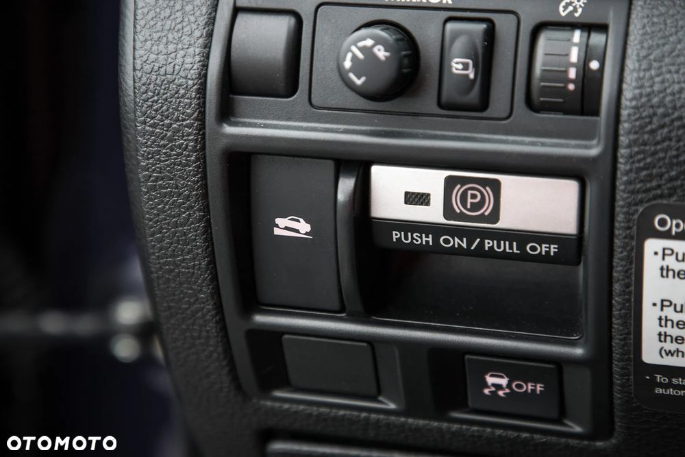 Subaru Legacy 2.5i GT - 23