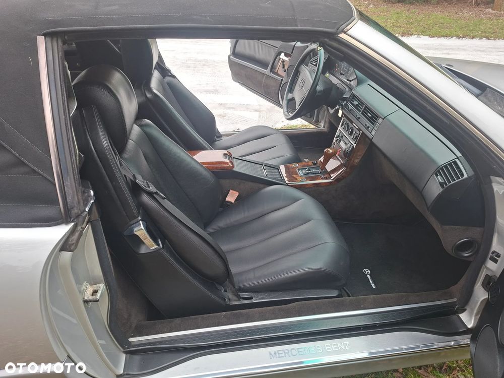 Mercedes-Benz SL - 28
