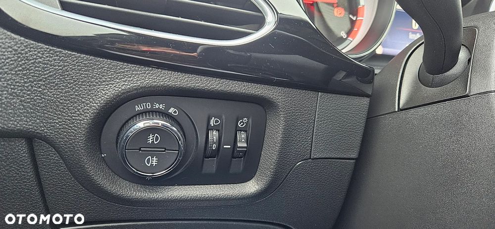 Opel Astra 1.4 Turbo Start/Stop Innovation - 18