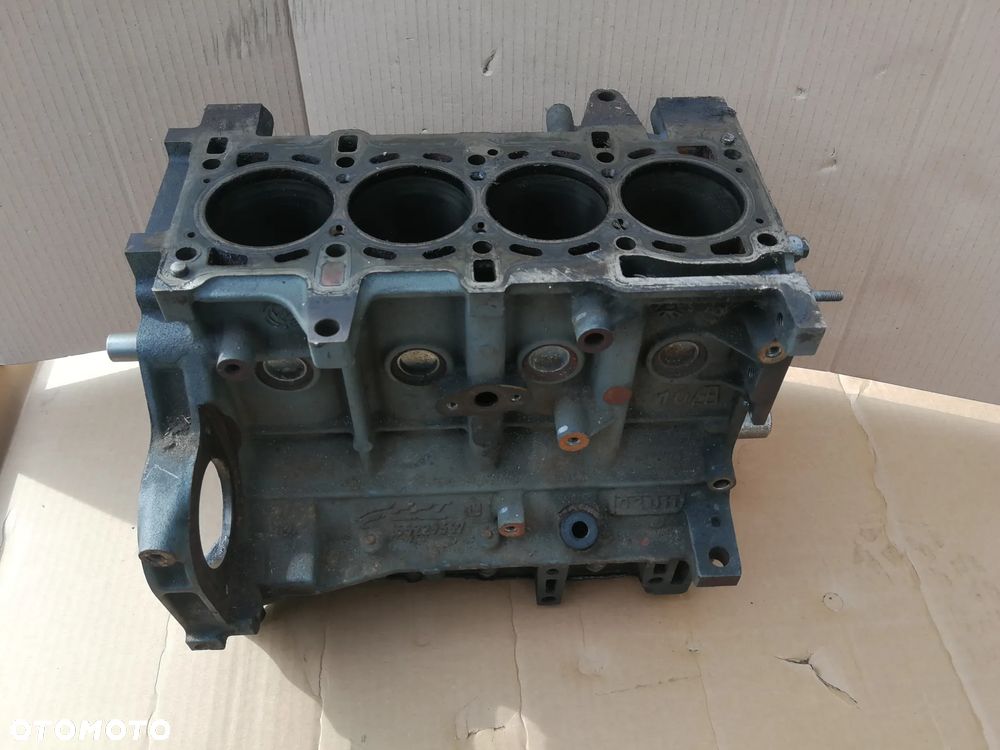 Blok silnika 55229567 A13DTE Astra J Corsa D 1.3 cdti - 1