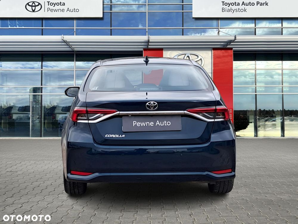 Toyota Corolla - 4