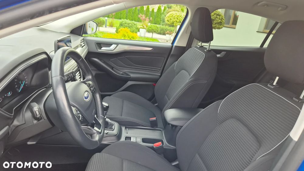 Ford Focus 1.5 EcoBlue Start-Stopp-System TITANIUM STYLE - 17